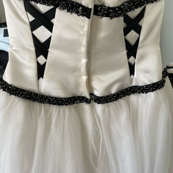 Prom Dress - Picture 5 of 7